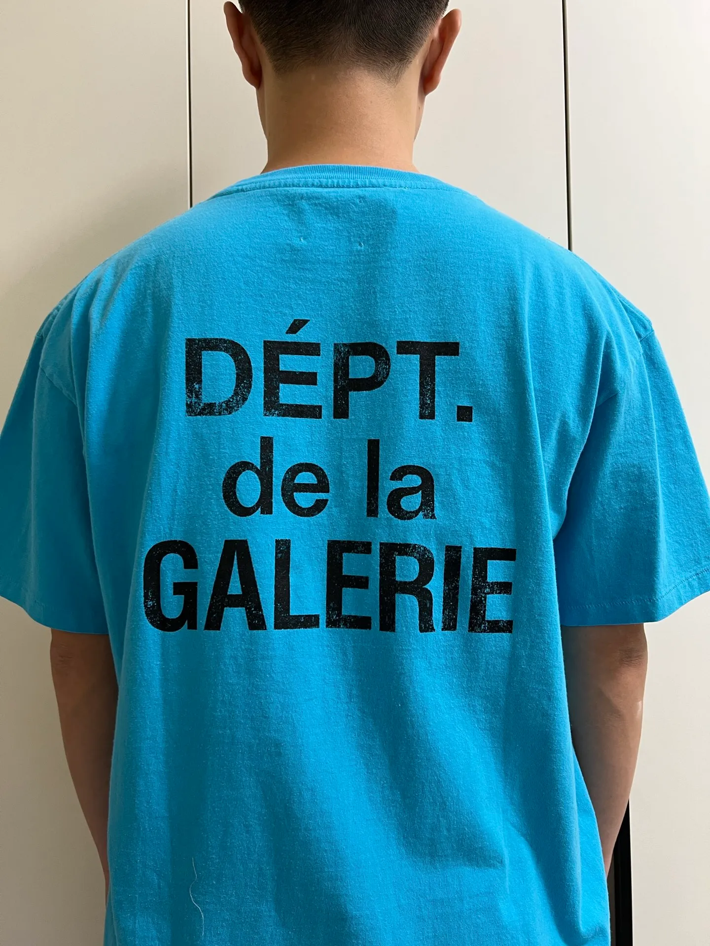 GALLERY DEPT. FRENCH TEE/LIGHT TEAL Lake Blue French Lake Blue S-XL Summer Dopamine Color American Retro Original Same OE Yarn Cone Fabric Garment Dyeing Printing Rewashed Water Distressing Simulates Natural Distressing Effect Correct Accessories Top Purchasing Level